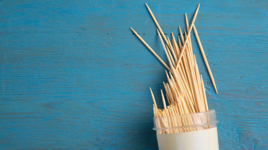 toothpick as candlewick