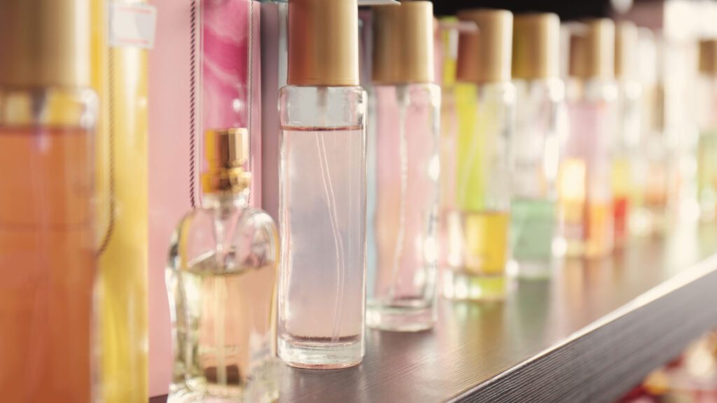 creative perfume shelf for display