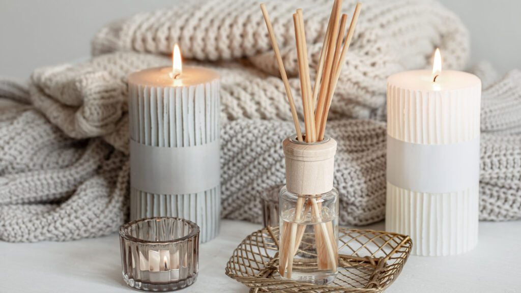 candle diffuser placed in a room